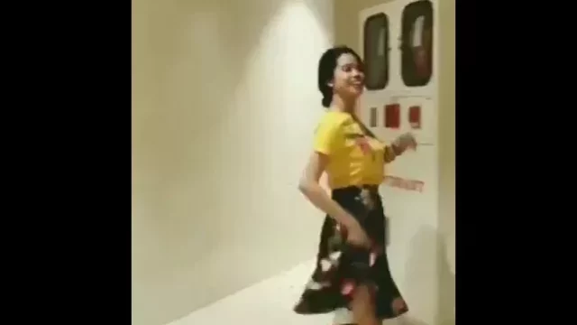 Viral abg tokbrut cantik service memuaskan saat wiwik