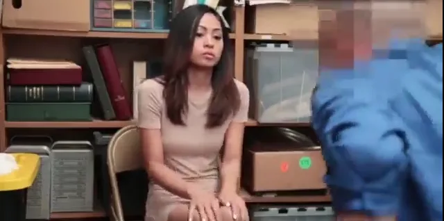 sensasi wiwik janda cantik meki sempit bikin crot dalam